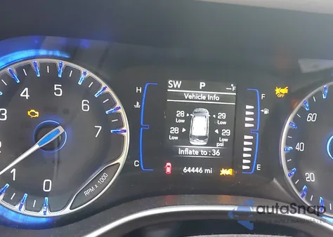 2023 Chrysler Voyager Lx из США, поврежденный, VIN 2C4RC1CG7PR530107